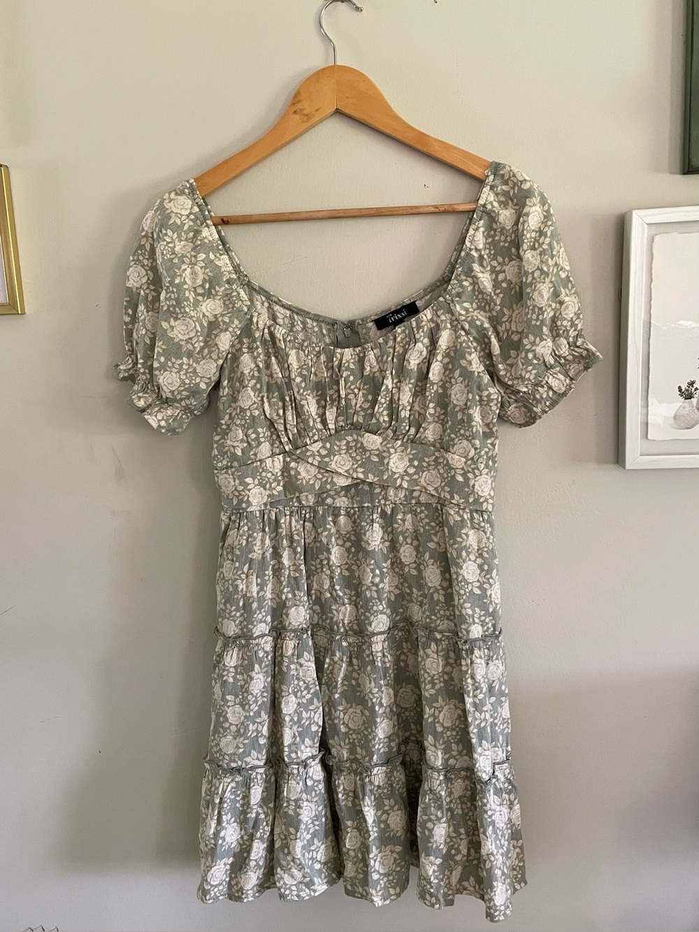 Trixxi Sage Green Floral Puff-Sleeve Tiered Mini Dress